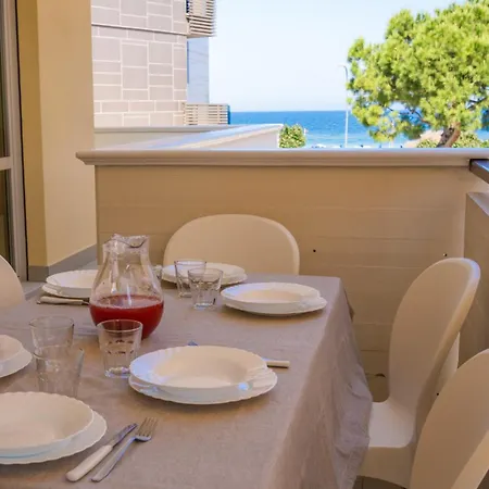Riviera Apartment