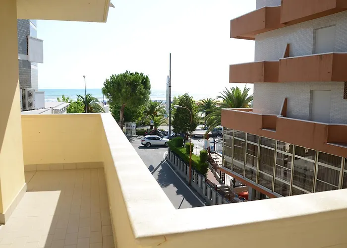 Riviera Daire Alba Adriatica